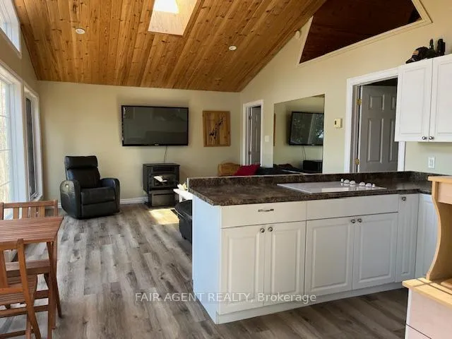 Photo 10 of 25 Goods Island, Brantford, Mayfair — HOMEH