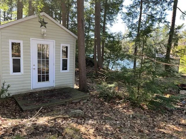 Photo 17 of 25 Goods Island, Brantford, Mayfair — HOMEH