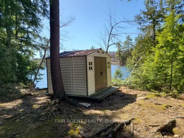 Photo 21 of 25 Goods Island, Brantford, Mayfair — HOMEH