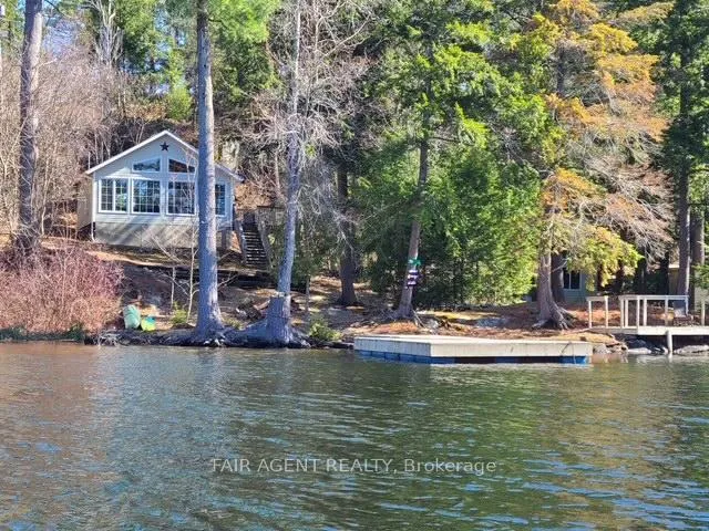 Photo 33 of 25 Goods Island, Brantford, Mayfair — HOMEH