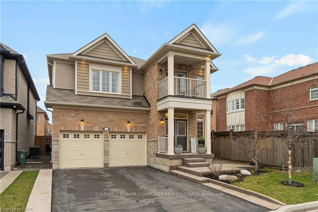 Photo 2 of 4 Macbean Crescent, Hamilton, Waterdown — HOMEH