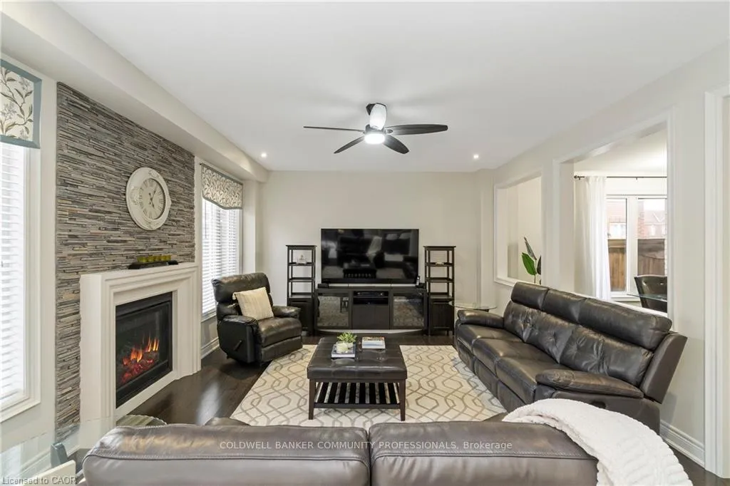 Photo 9 of 4 Macbean Crescent, Hamilton, Waterdown — HOMEH