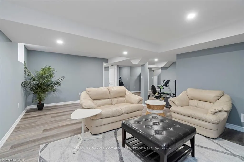 Photo 35 of 4 Macbean Crescent, Hamilton, Waterdown — HOMEH