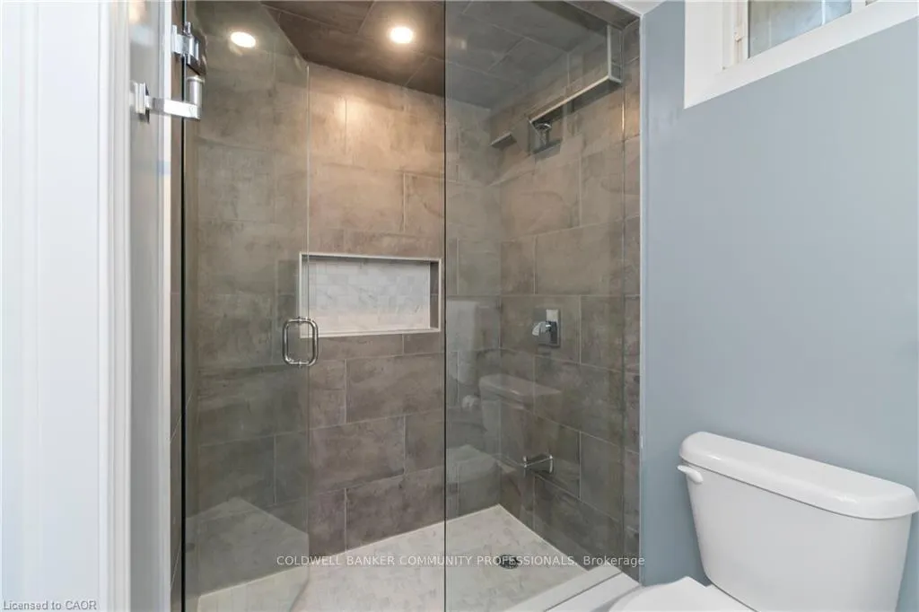 Photo 40 of 4 Macbean Crescent, Hamilton, Waterdown — HOMEH