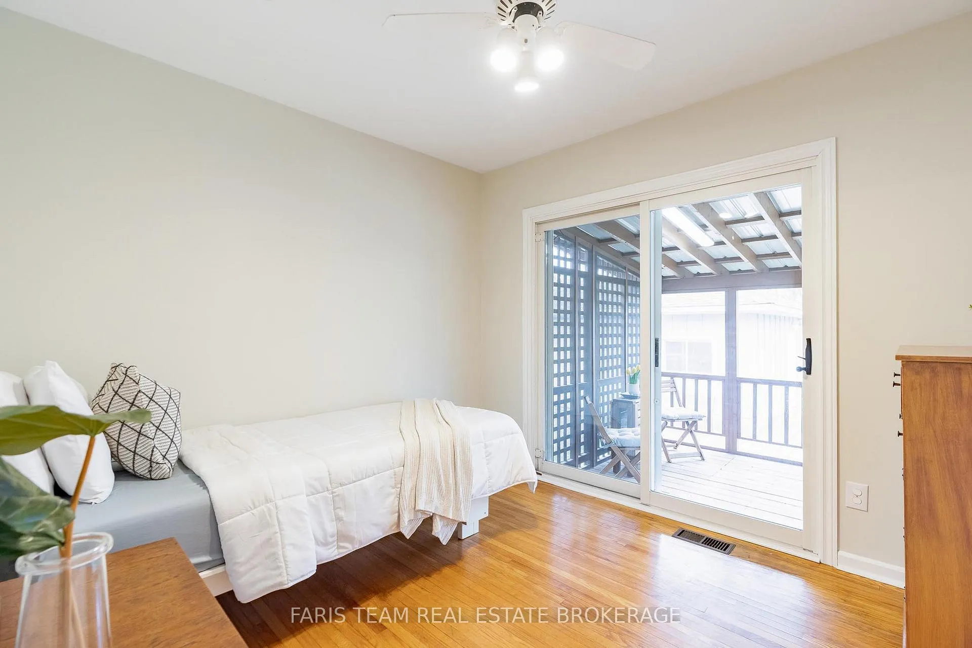 Photo 20 of 12 Marion Crescent, Barrie, Wellington — HOMEH