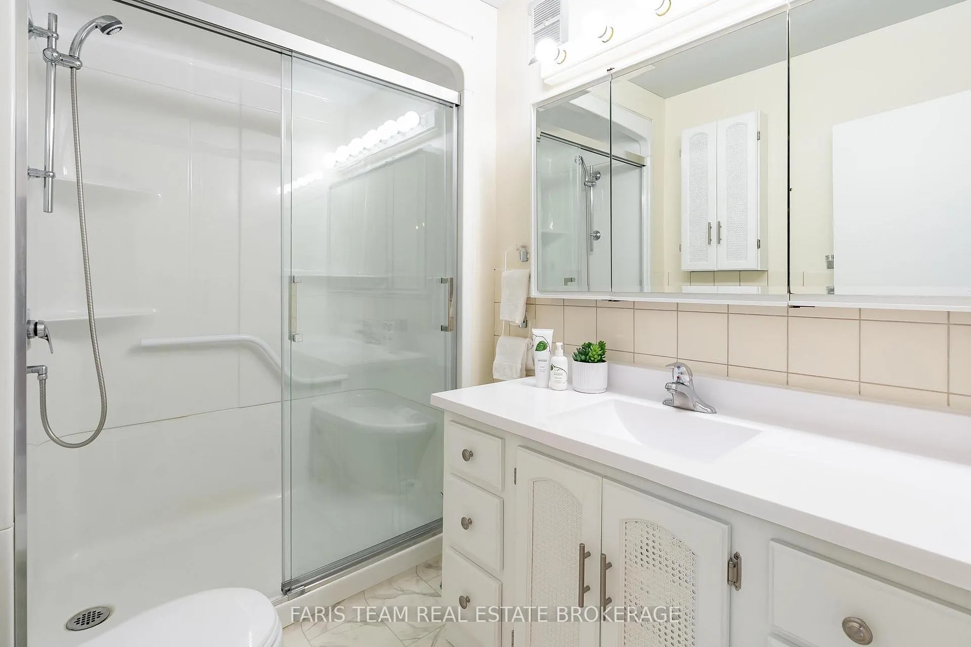 Photo 22 of 12 Marion Crescent, Barrie, Wellington — HOMEH