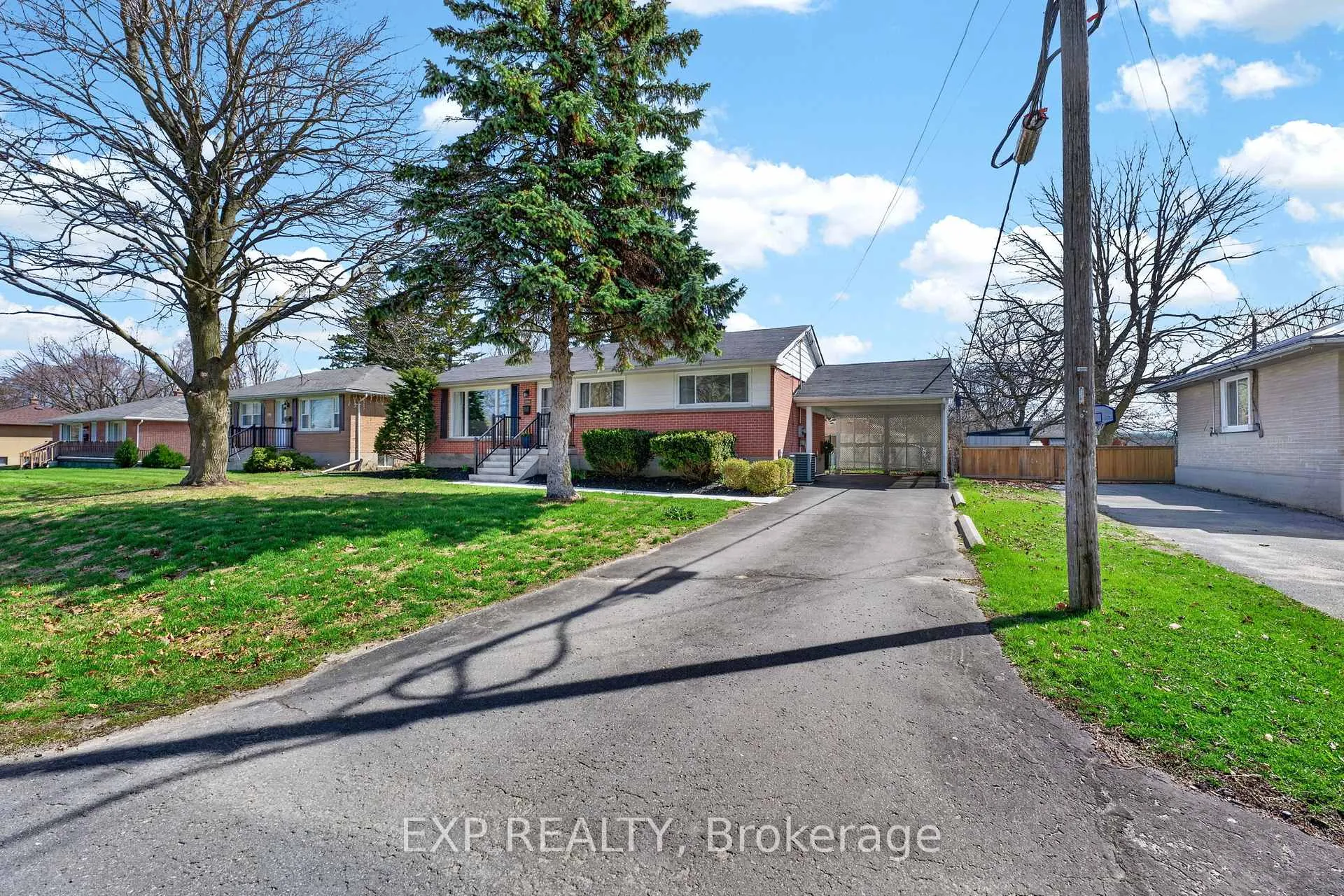 Photo 2 of 390 Mcewen Drive, Kingston, City Southwest — HOMEH