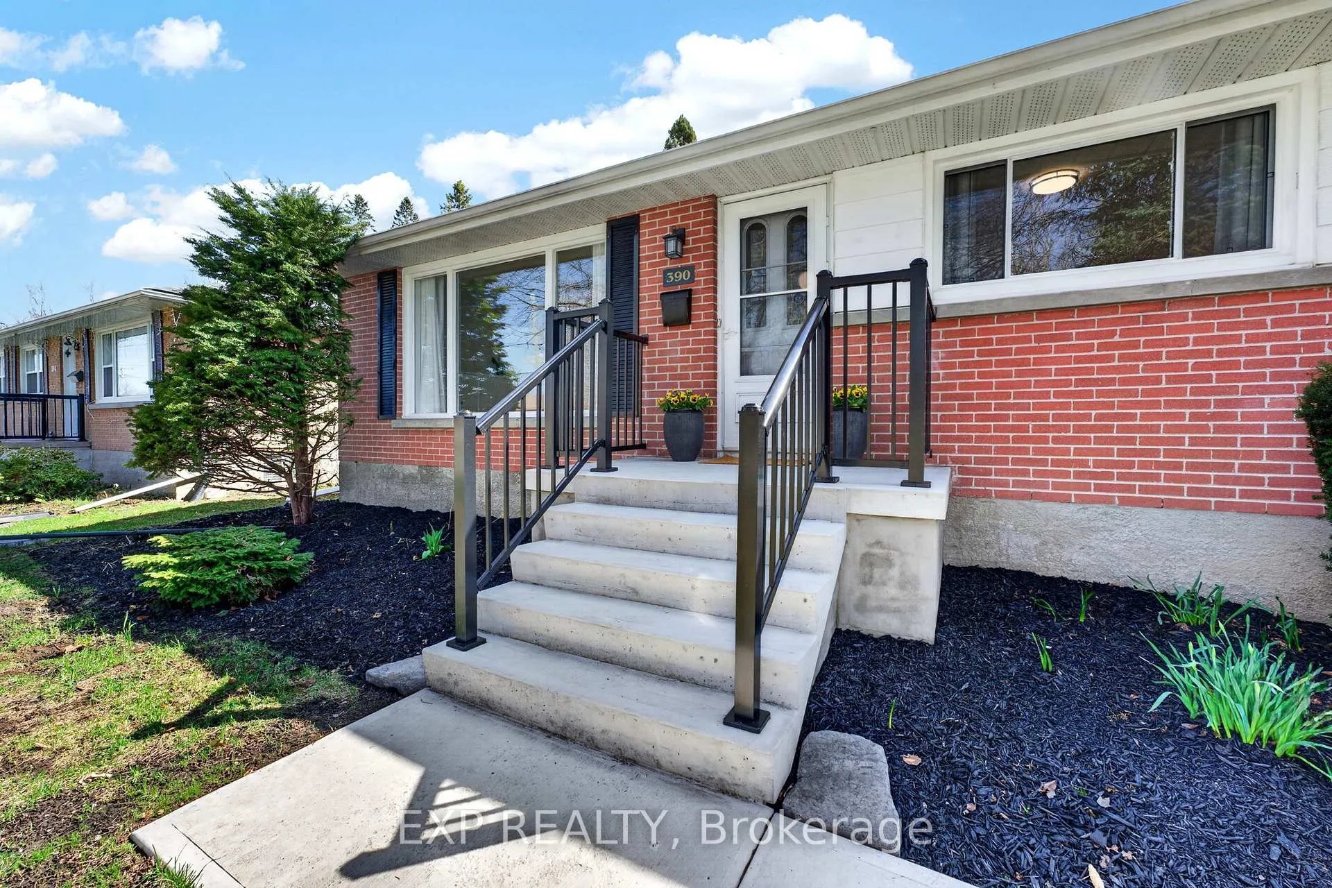 Photo 3 of 390 Mcewen Drive, Kingston, City Southwest — HOMEH