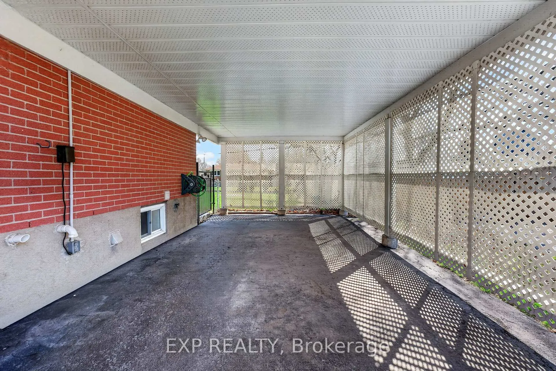Photo 31 of 390 Mcewen Drive, Kingston, City Southwest — HOMEH