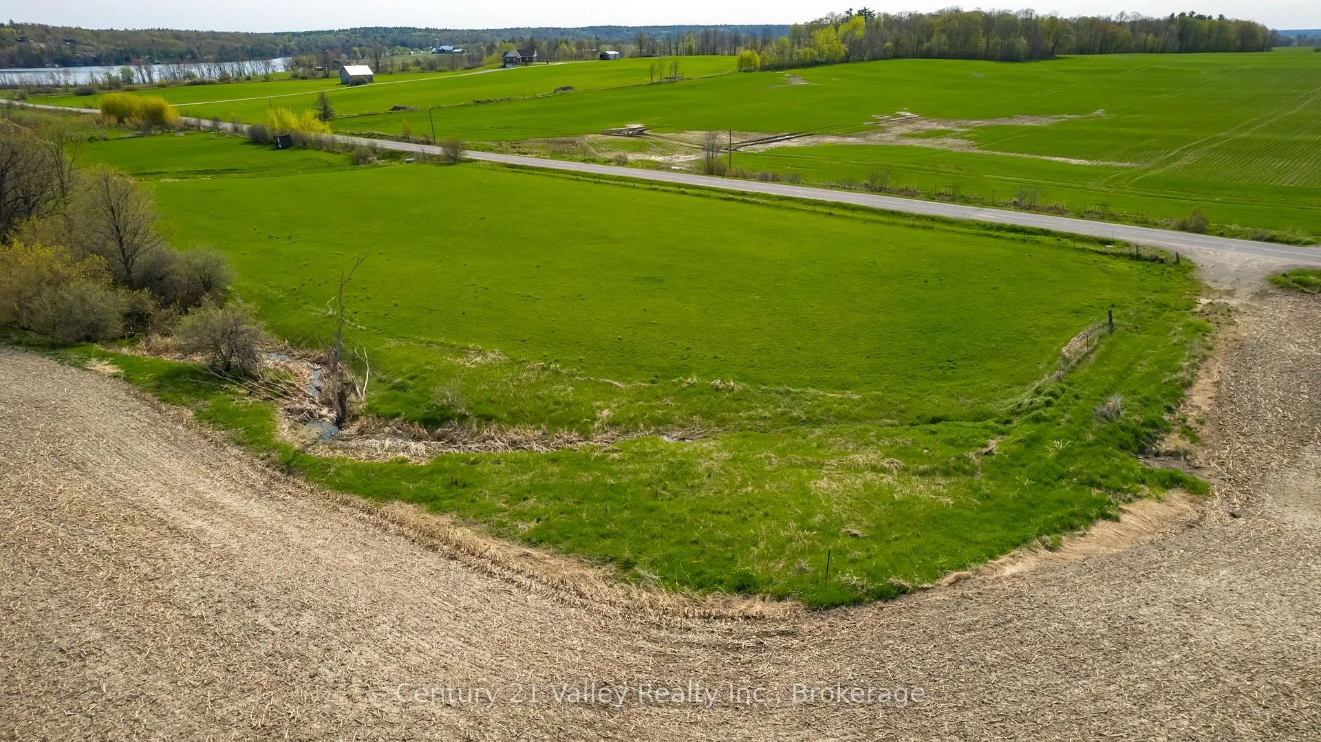Photo 7 of 154 Cornerview Road, Whitewater Region, Whitewater Region — HOMEH