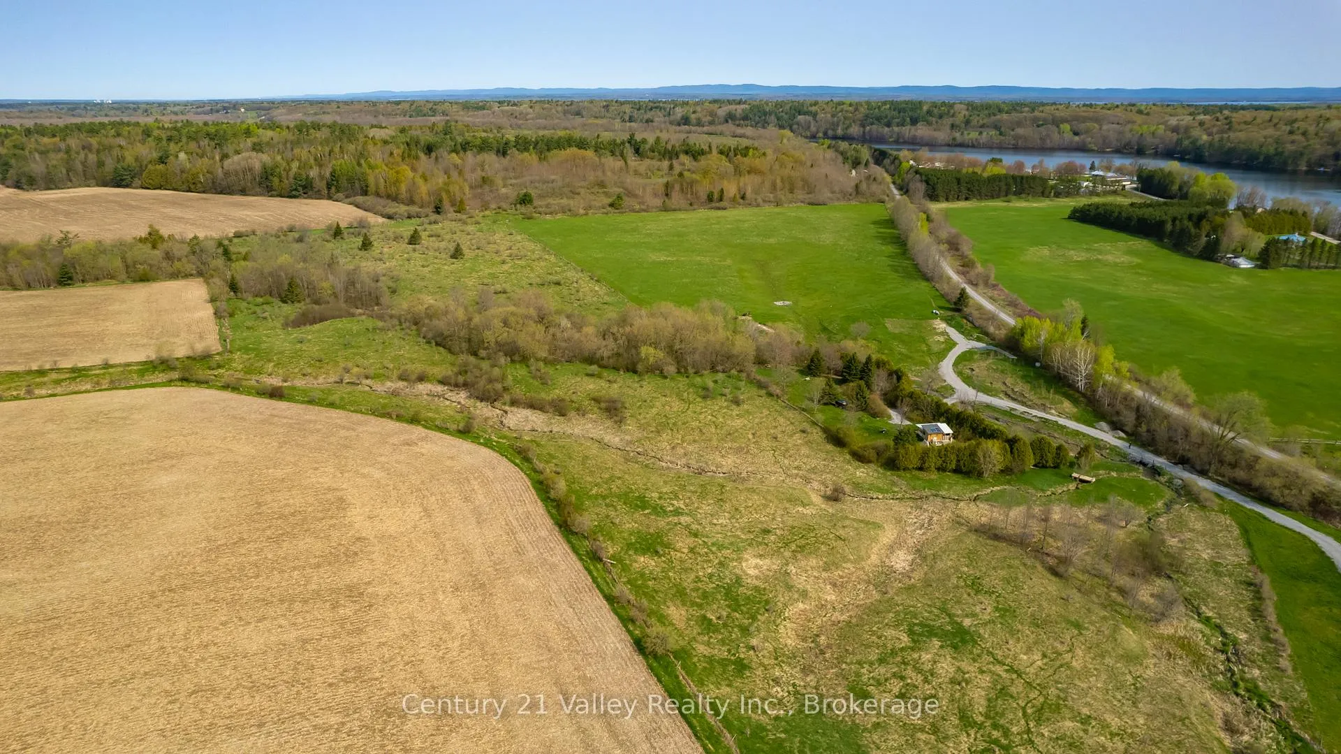 Photo 23 of 154 Cornerview Road, Whitewater Region, Whitewater Region — HOMEH