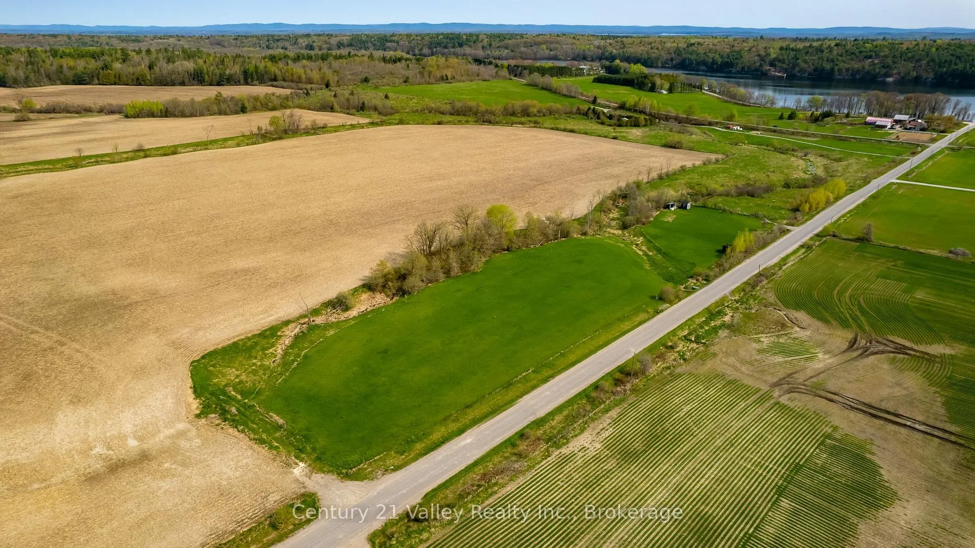Photo 40 of 154 Cornerview Road, Whitewater Region, Whitewater Region — HOMEH