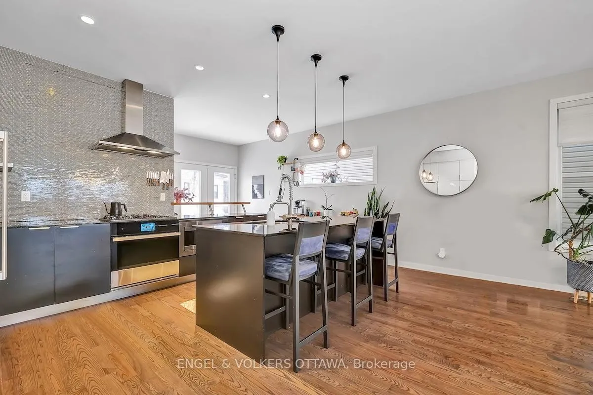Photo 16 of 32 Sims Avenue, Ottawa, Hintonburg — HOMEH