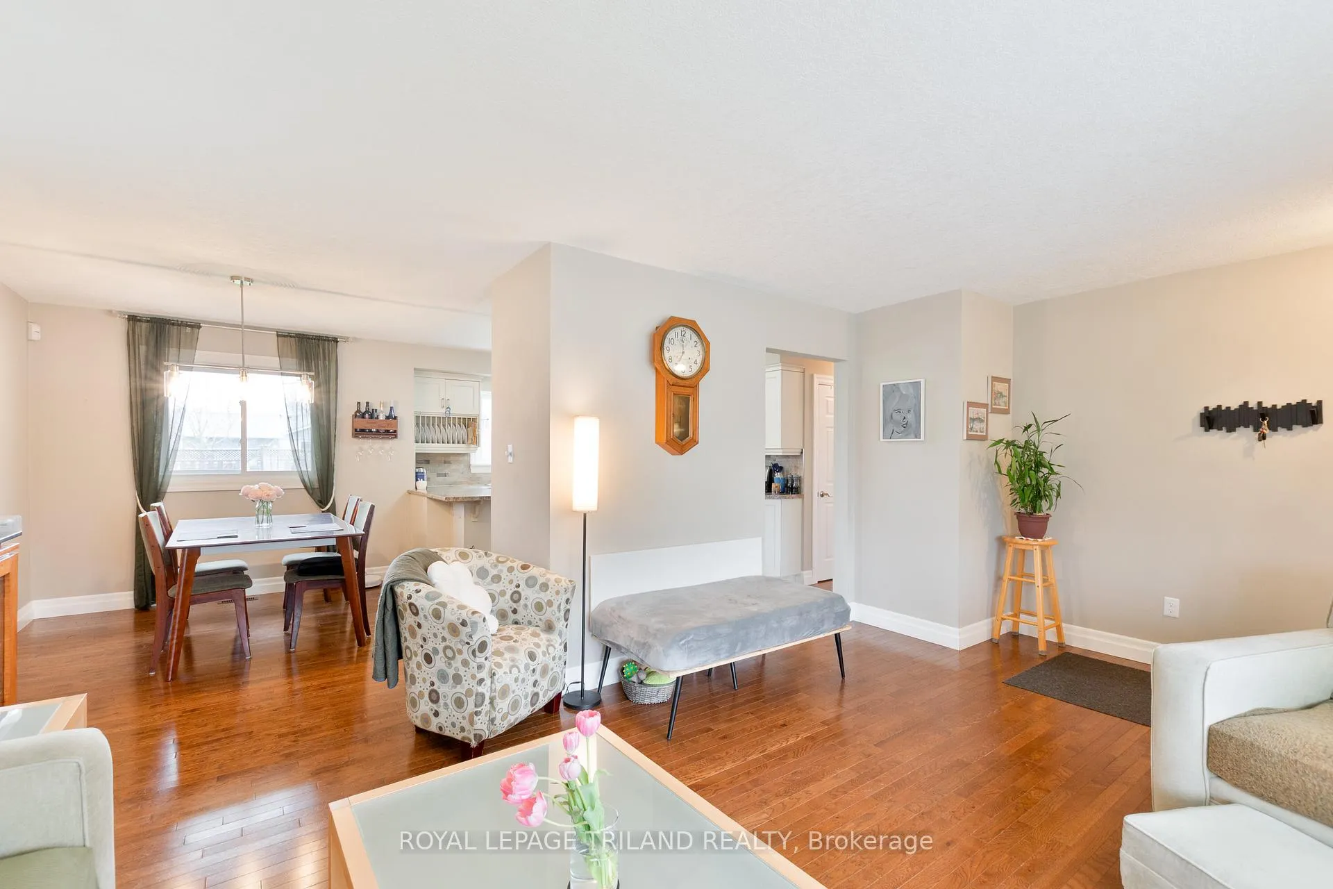 Photo 8 of 41 Dunwich Drive, St. Thomas — HOMEH