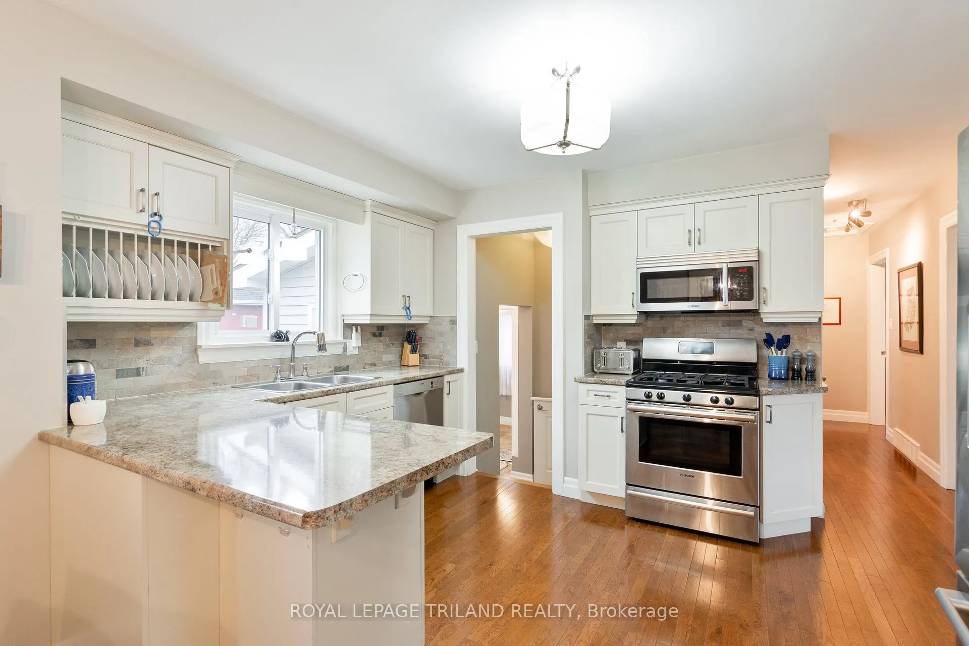 Photo 14 of 41 Dunwich Drive, St. Thomas — HOMEH
