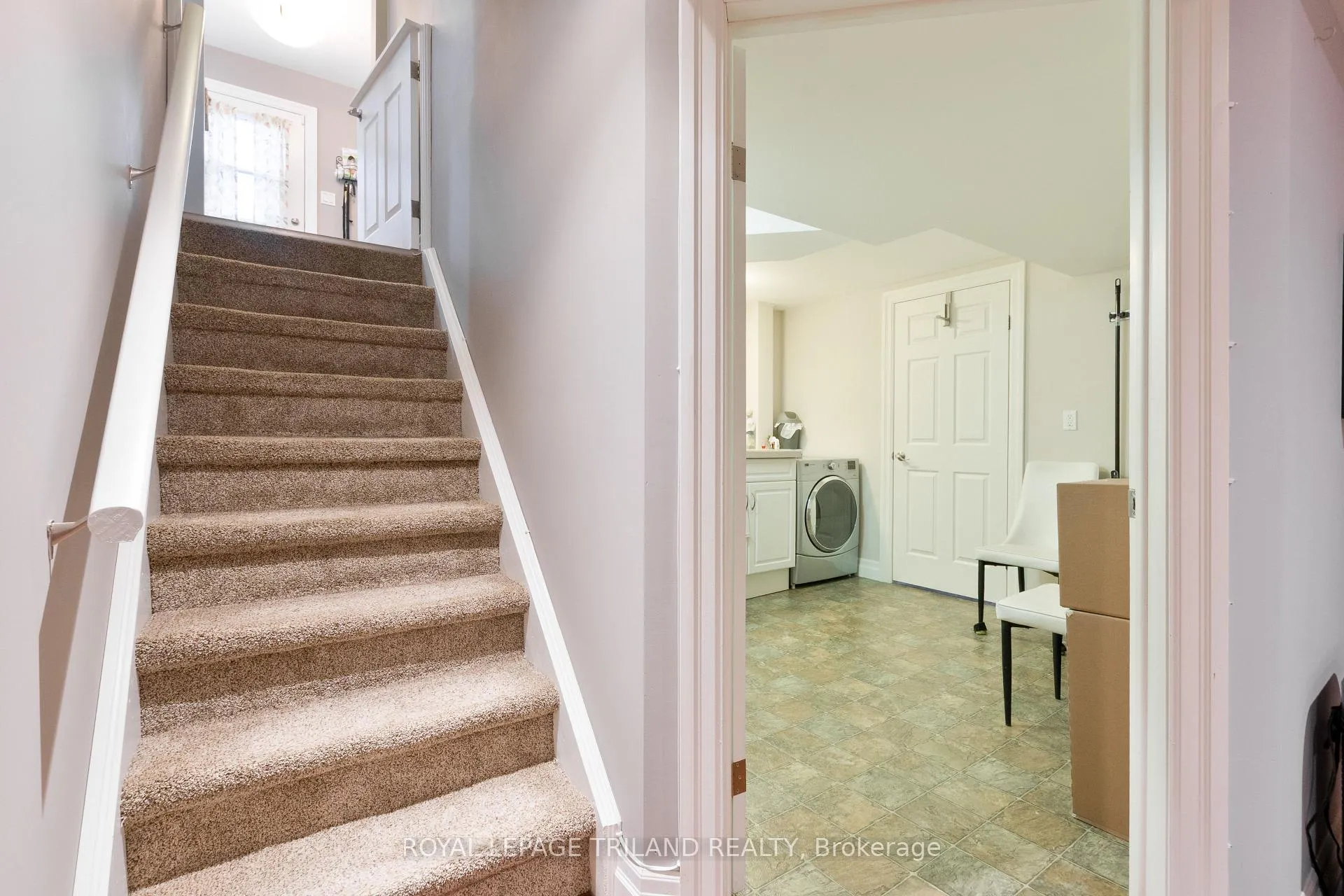Photo 24 of 41 Dunwich Drive, St. Thomas — HOMEH