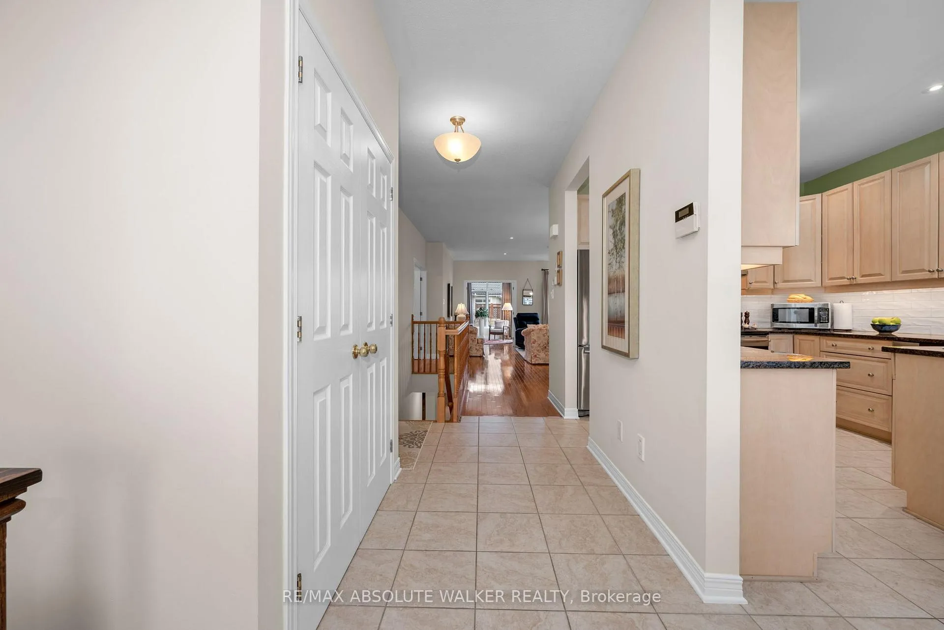 Photo 4 of 831 Scala Avenue, Ottawa, Notting Hill/Summerside — HOMEH
