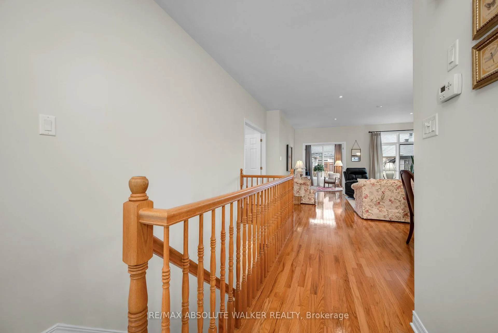 Photo 5 of 831 Scala Avenue, Ottawa, Notting Hill/Summerside — HOMEH