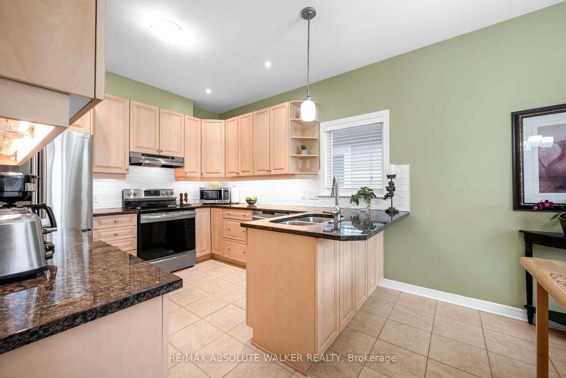 Photo 14 of 831 Scala Avenue, Ottawa, Notting Hill/Summerside — HOMEH
