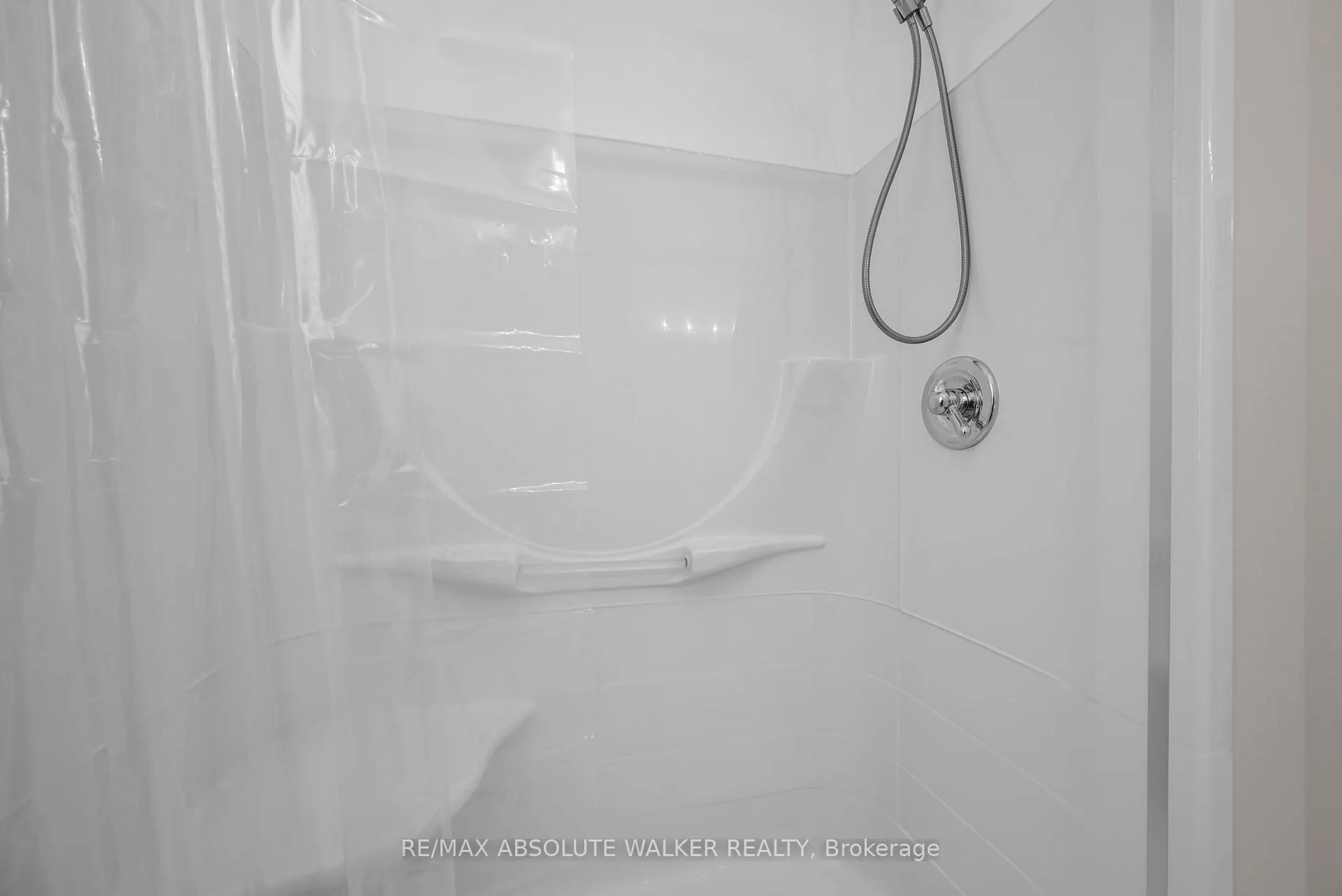 Photo 27 of 831 Scala Avenue, Ottawa, Notting Hill/Summerside — HOMEH
