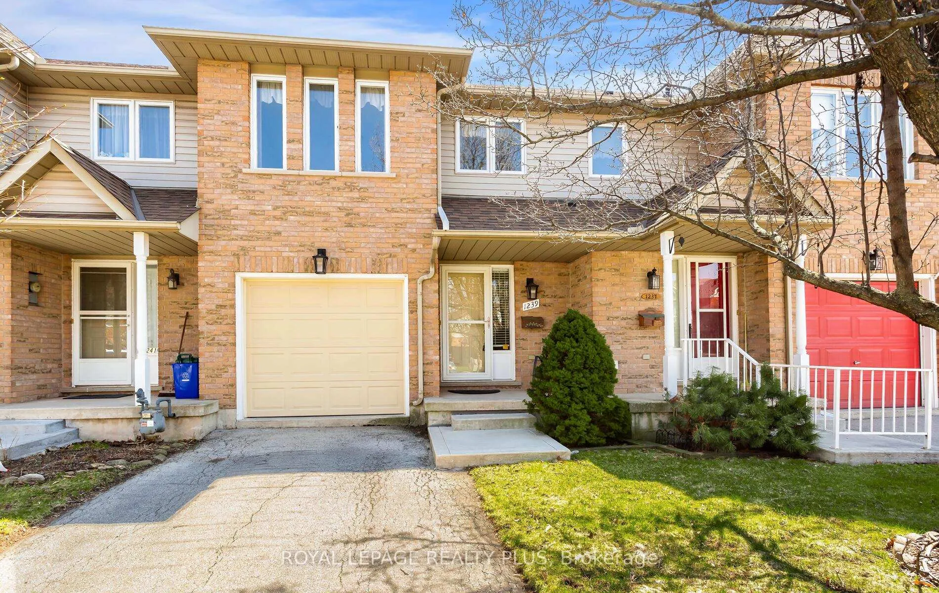 Photo 1 of 1239 Blanshard Drive, Burlington, Tansley — HOMEH