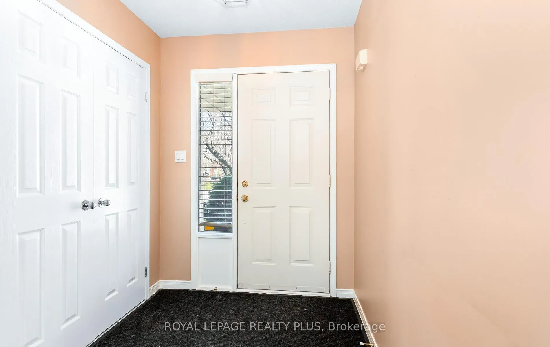 Photo 2 of 1239 Blanshard Drive, Burlington, Tansley — HOMEH