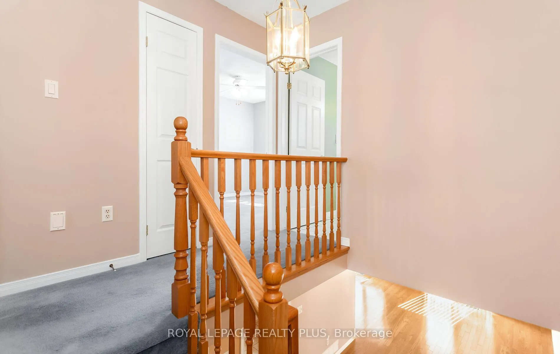Photo 13 of 1239 Blanshard Drive, Burlington, Tansley — HOMEH