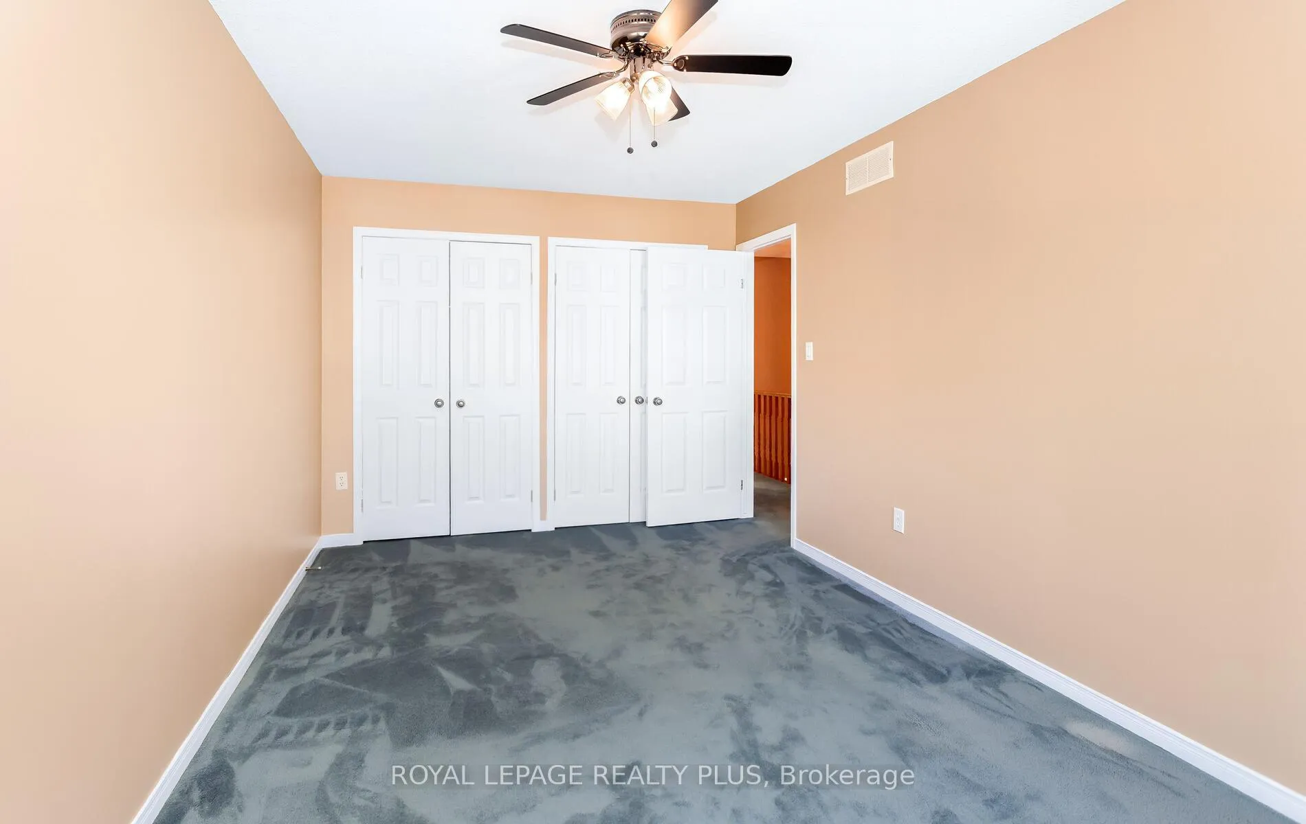 Photo 17 of 1239 Blanshard Drive, Burlington, Tansley — HOMEH