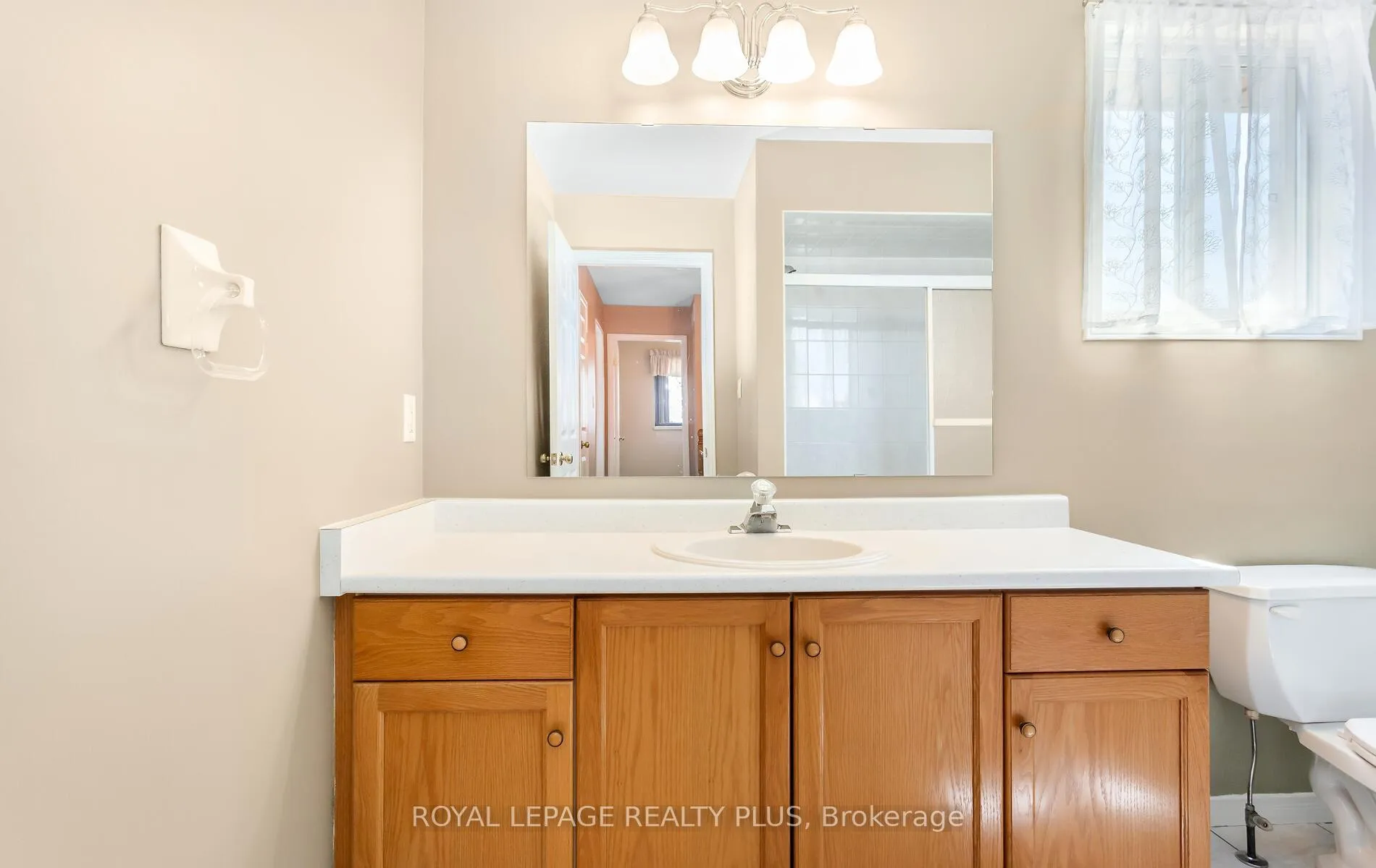 Photo 25 of 1239 Blanshard Drive, Burlington, Tansley — HOMEH