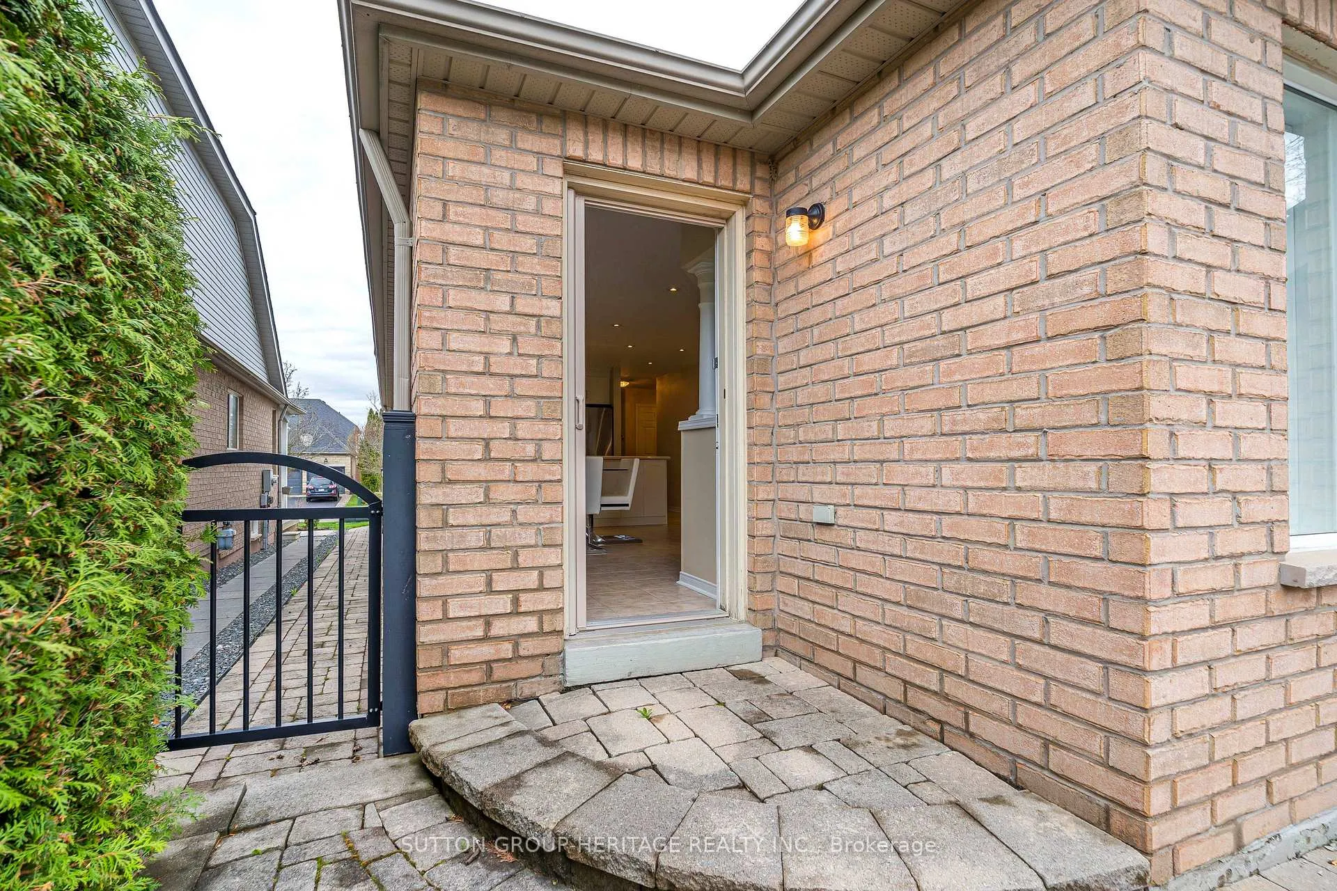 Photo 30 of 107 Mackey Drive, Whitby, Lynde Creek — HOMEH