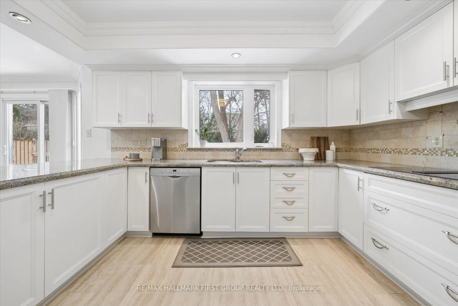 Photo 7 of 1674 Heathside Crescent, Pickering, Liverpool — HOMEH
