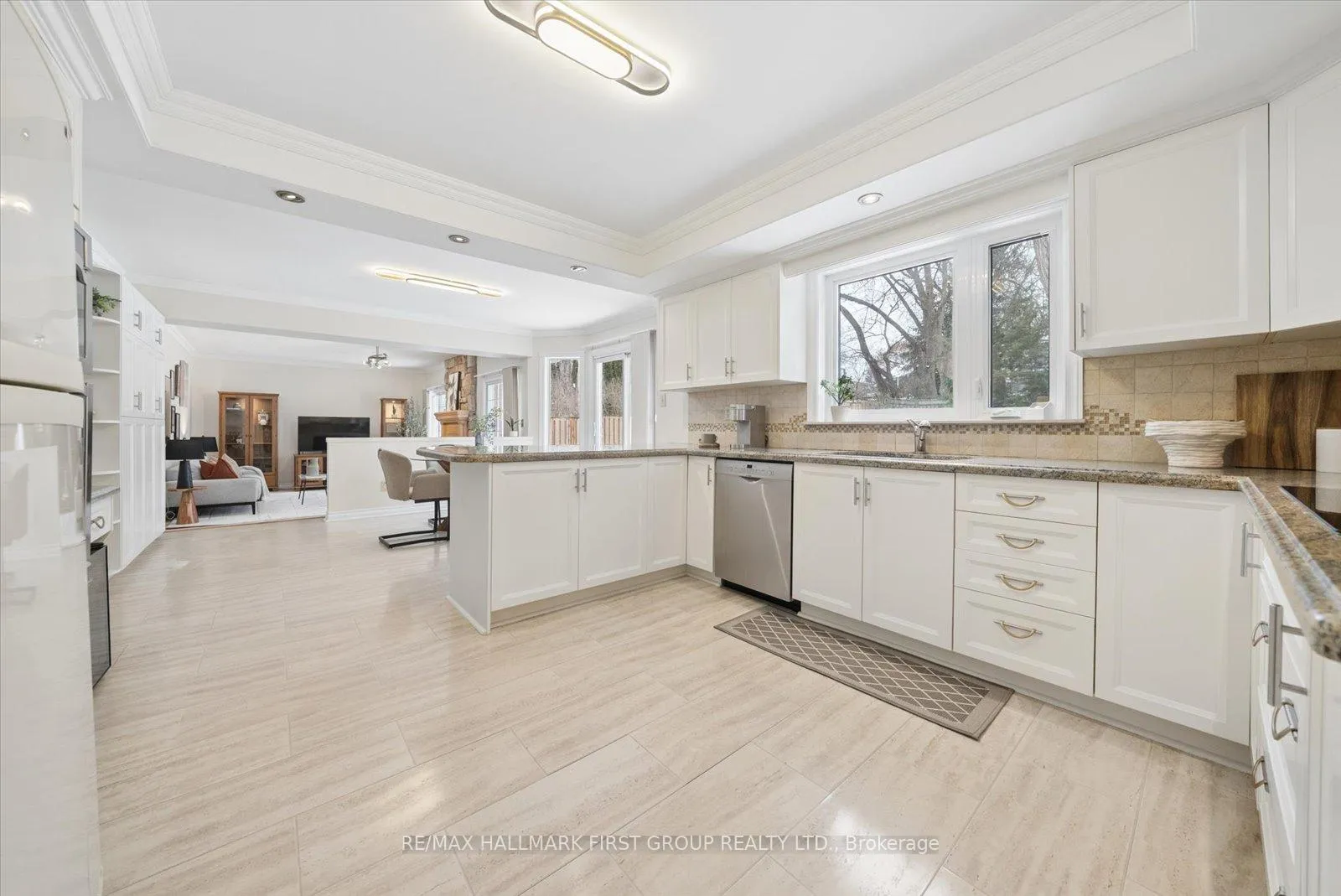 Photo 8 of 1674 Heathside Crescent, Pickering, Liverpool — HOMEH