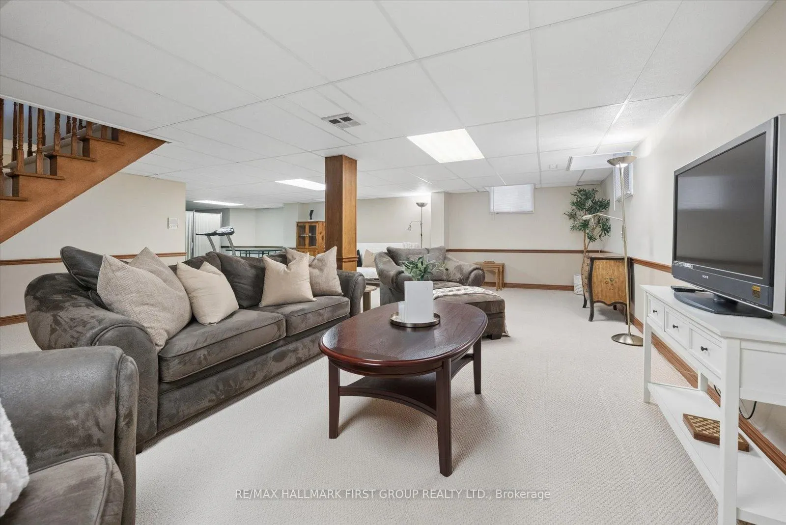 Photo 24 of 1674 Heathside Crescent, Pickering, Liverpool — HOMEH