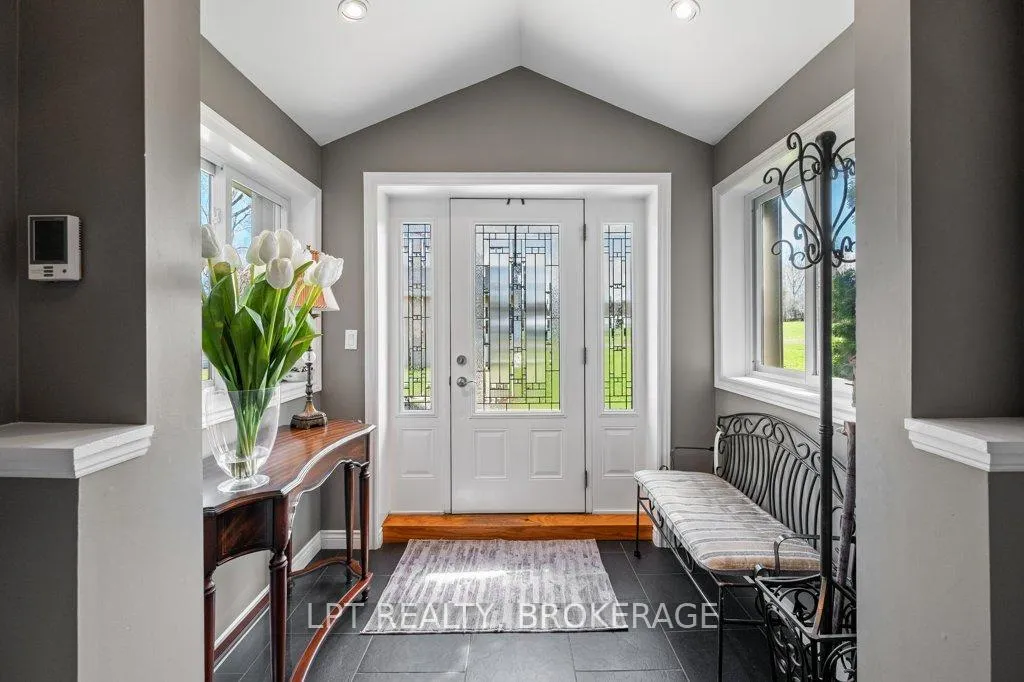 Photo 6 of 1137i County 9 Road, Greater Napanee — HOMEH