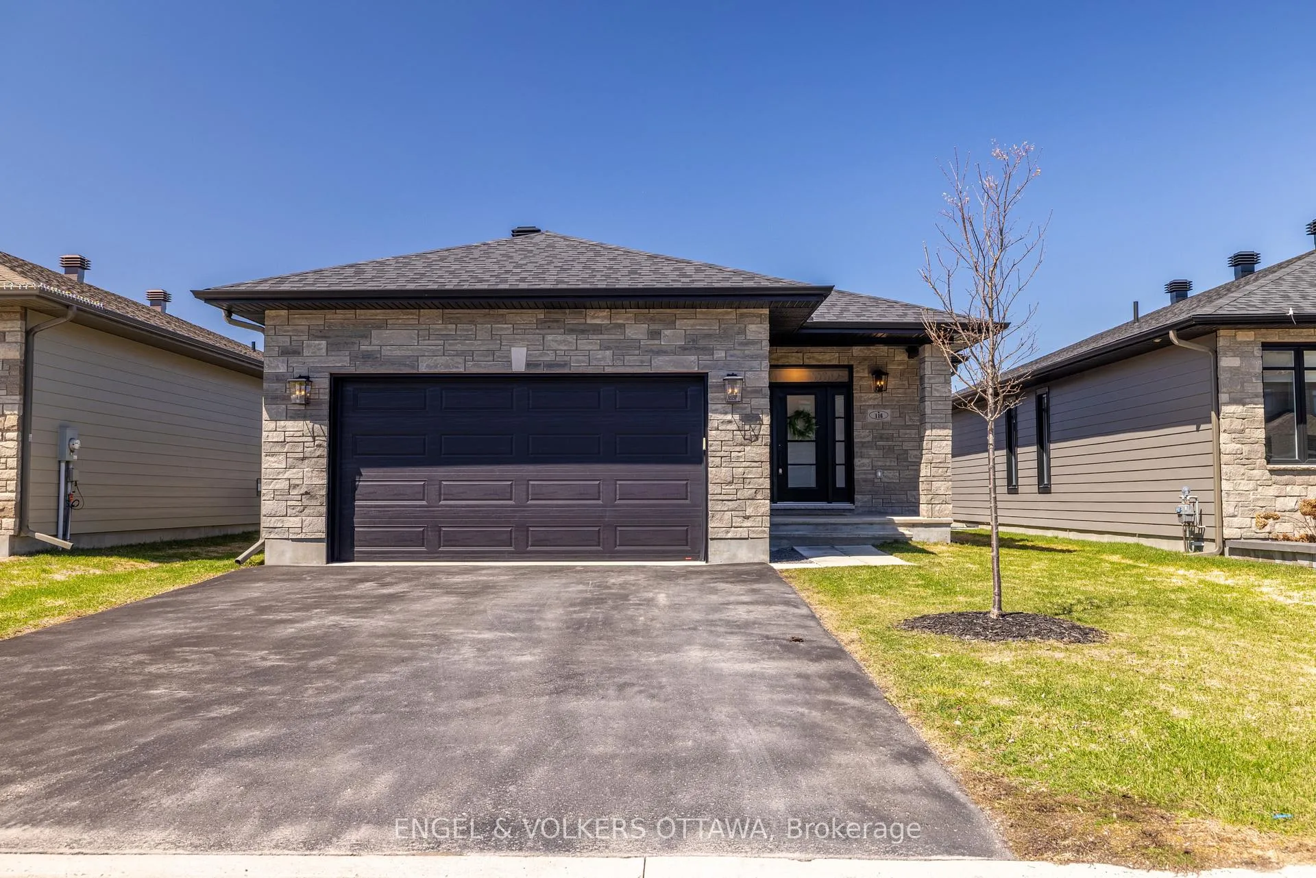 Photo 1 of 116 Mac Beattie Drive, Arnprior — HOMEH