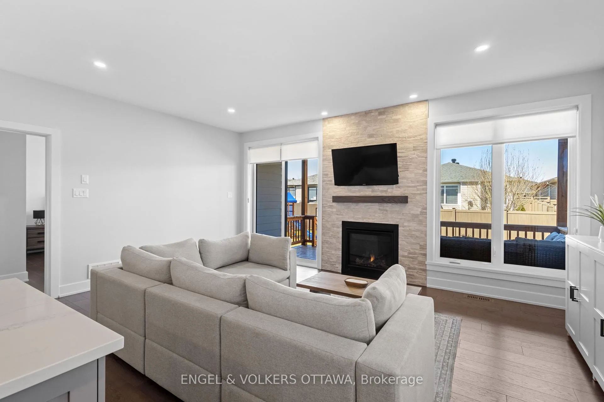 Photo 13 of 116 Mac Beattie Drive, Arnprior — HOMEH