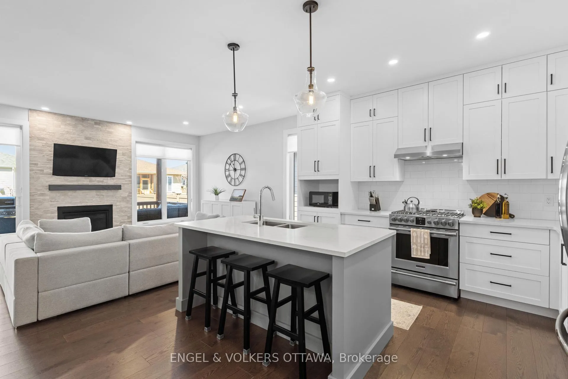 Photo 18 of 116 Mac Beattie Drive, Arnprior — HOMEH