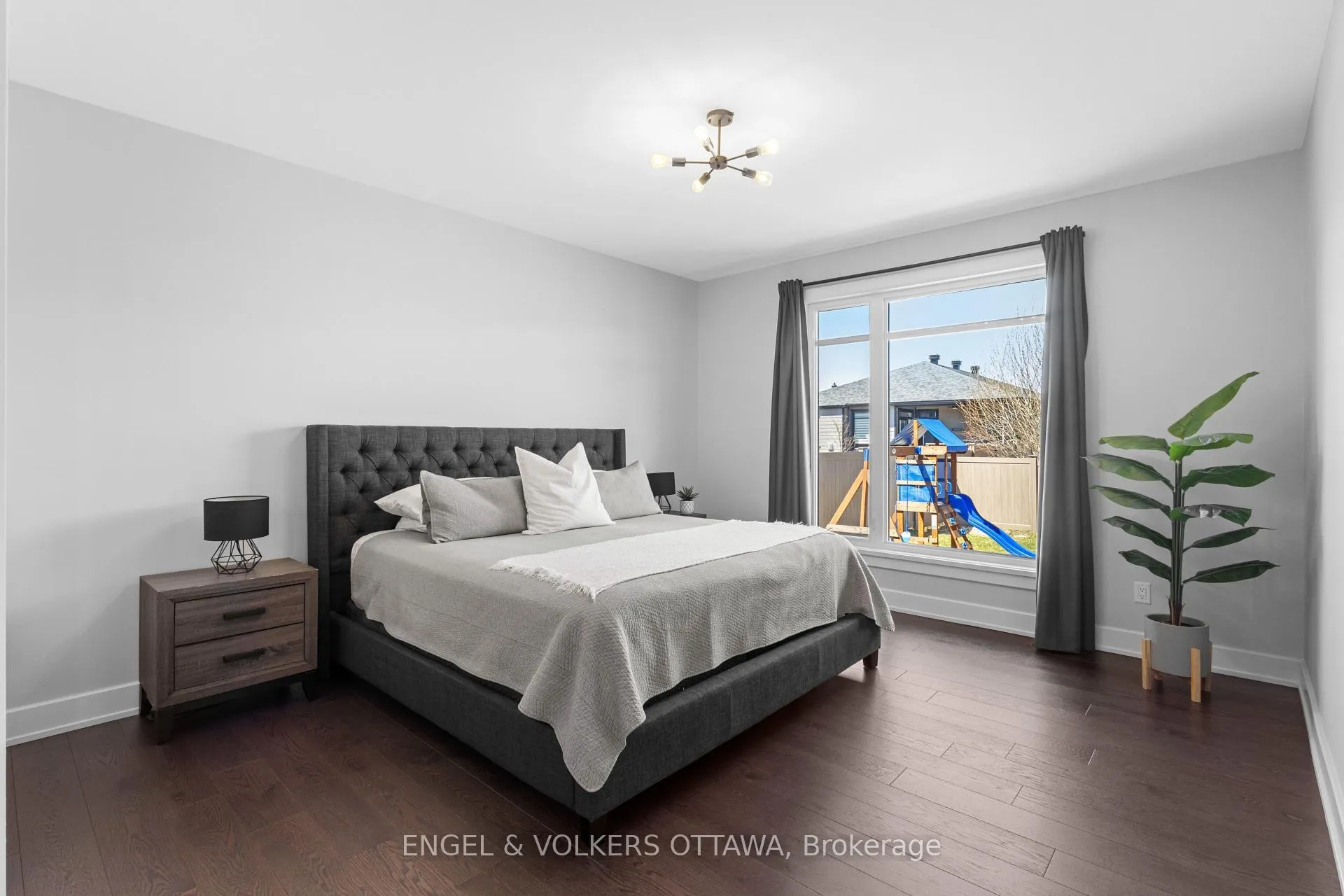 Photo 20 of 116 Mac Beattie Drive, Arnprior — HOMEH