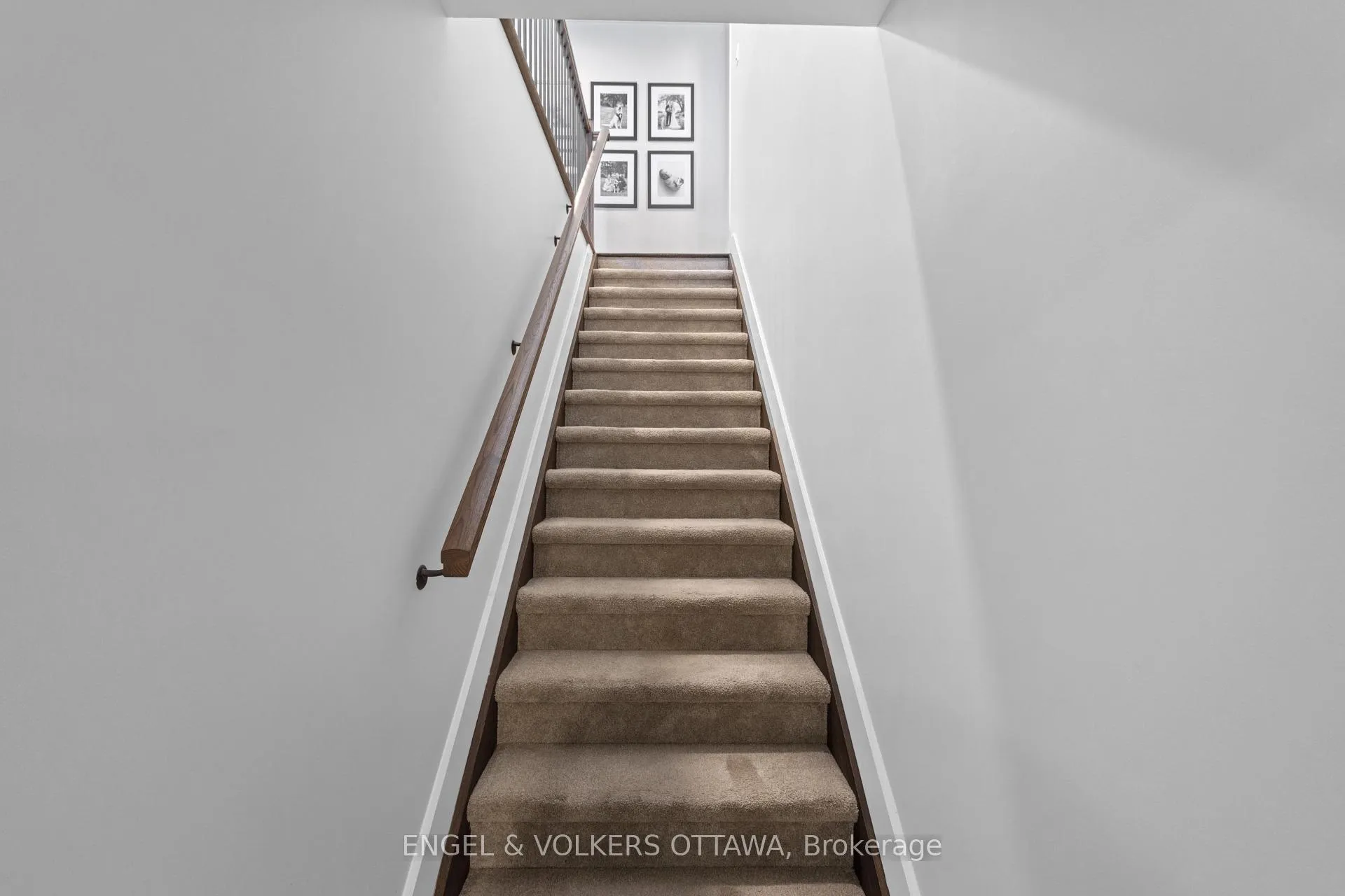 Photo 30 of 116 Mac Beattie Drive, Arnprior — HOMEH