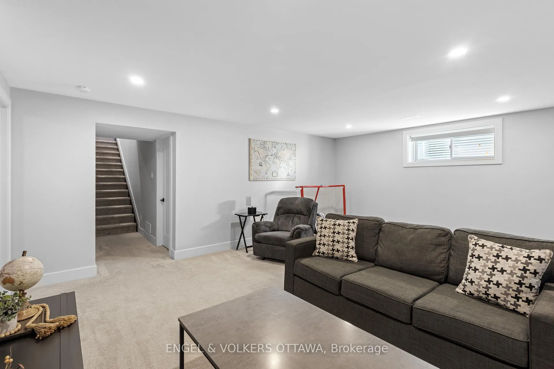 Photo 31 of 116 Mac Beattie Drive, Arnprior — HOMEH