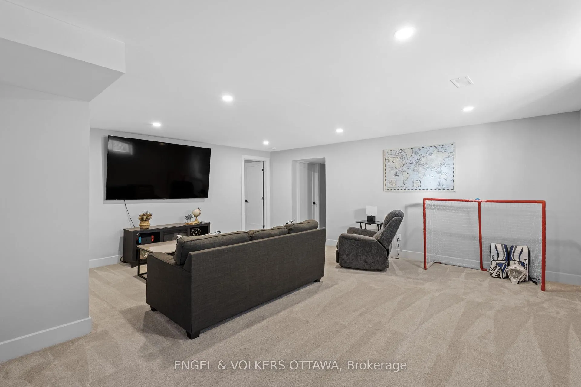 Photo 33 of 116 Mac Beattie Drive, Arnprior — HOMEH