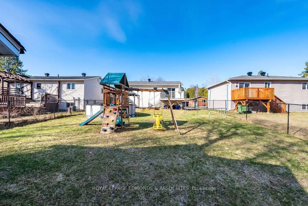 Photo 10 of 317 Julien Street, Pembroke — HOMEH