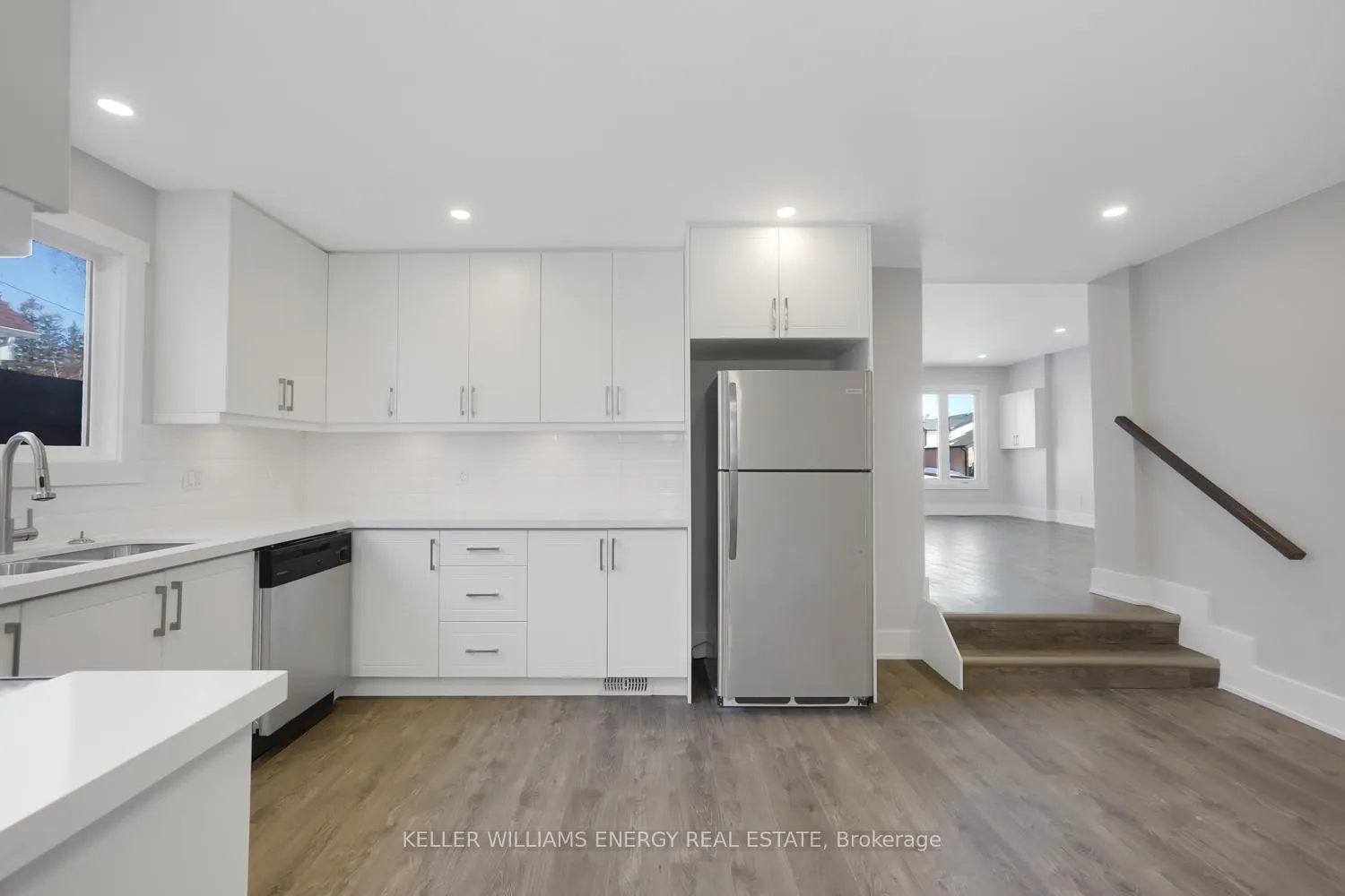 Photo 6 of Unit Main Floor, 89 Orchard View Boulevard, Oshawa, Centennial — HOMEH