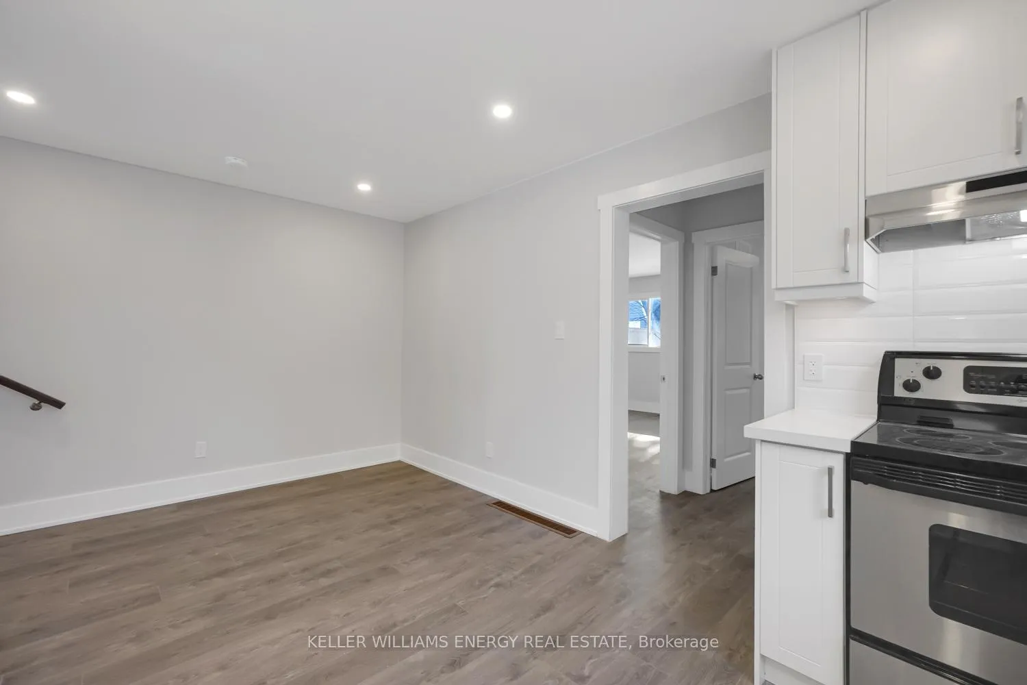 Photo 7 of Unit Main Floor, 89 Orchard View Boulevard, Oshawa, Centennial — HOMEH