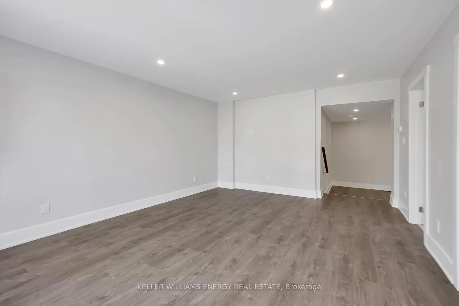 Photo 8 of Unit Main Floor, 89 Orchard View Boulevard, Oshawa, Centennial — HOMEH