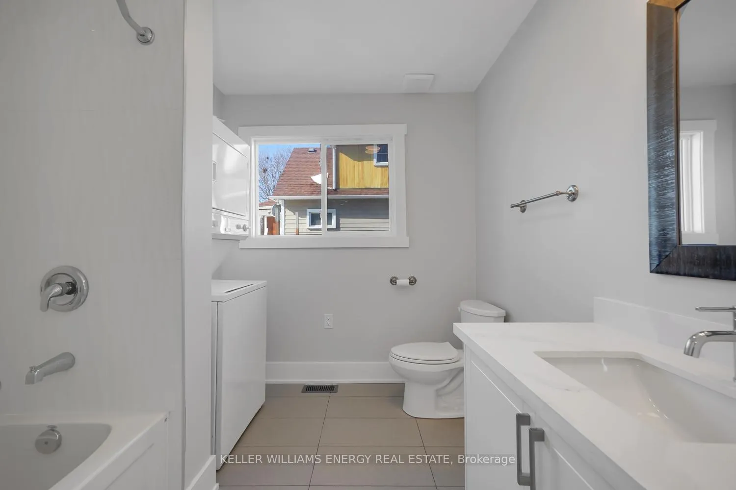 Photo 15 of Unit Main Floor, 89 Orchard View Boulevard, Oshawa, Centennial — HOMEH