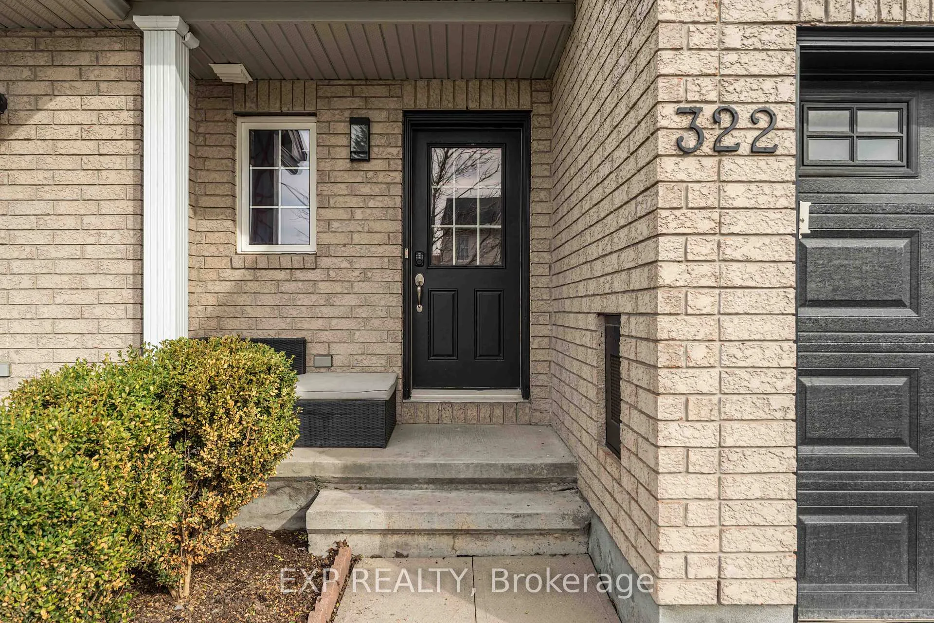 Photo 3 of 322 Copperfield Crescent E, Ottawa, Barrhaven - Cedargrove/Fraserdale — HOMEH