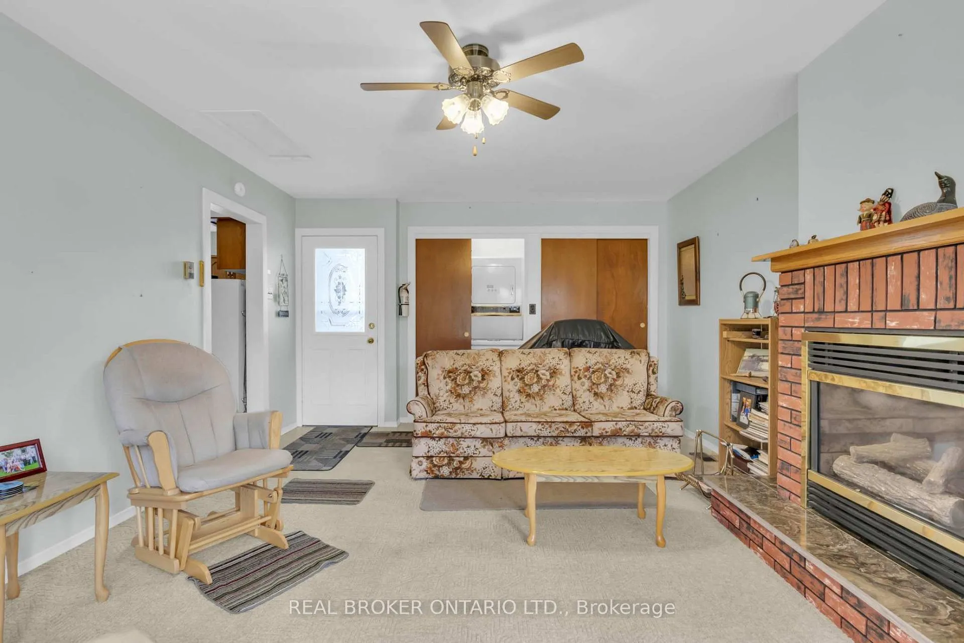 Photo 11 of 104 King Street, Minto — HOMEH