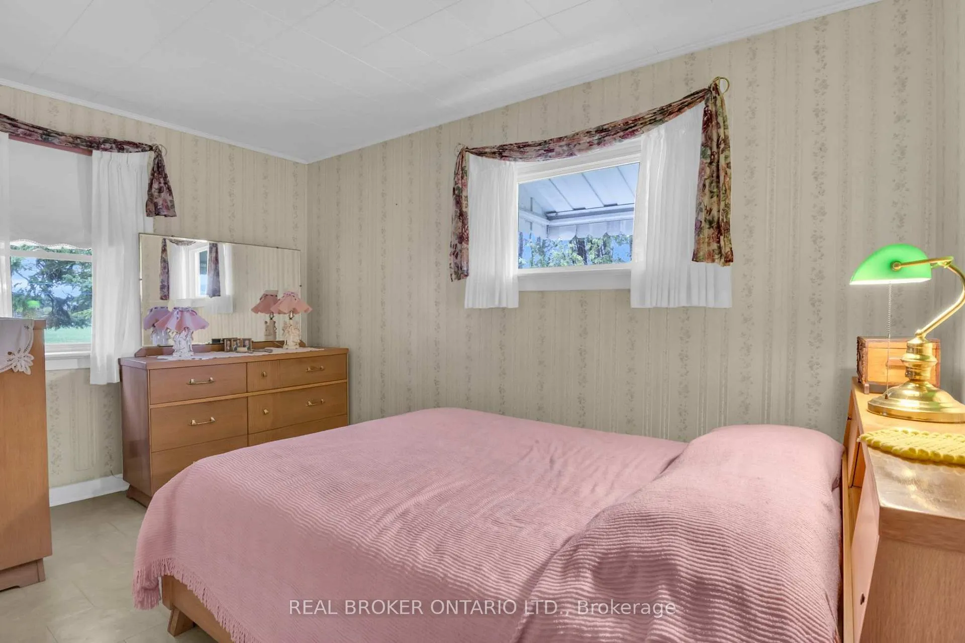 Photo 21 of 104 King Street, Minto — HOMEH