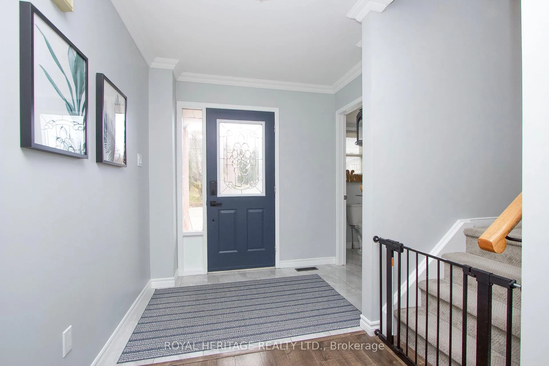 Photo 4 of 11 Glanville Crescent, Clarington, Bowmanville — HOMEH